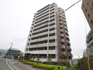 メゾンドール仁川(204)