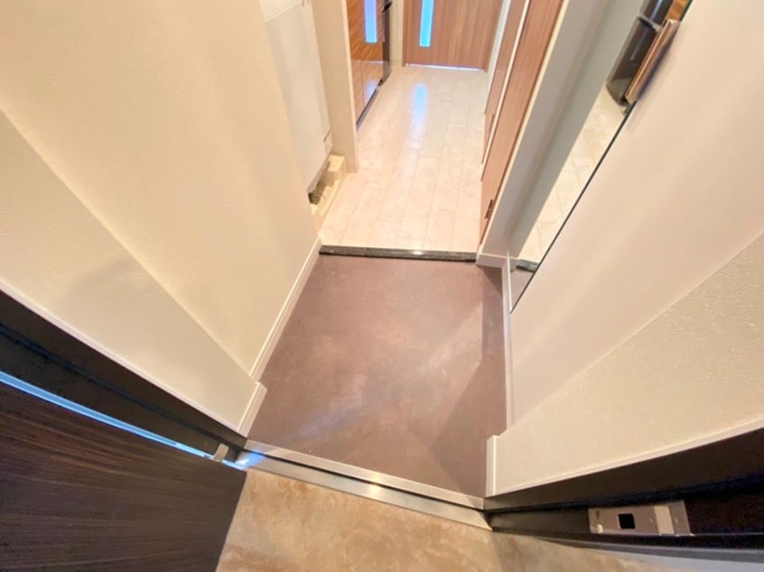 玄関 プレサンス京都二条京華（309）