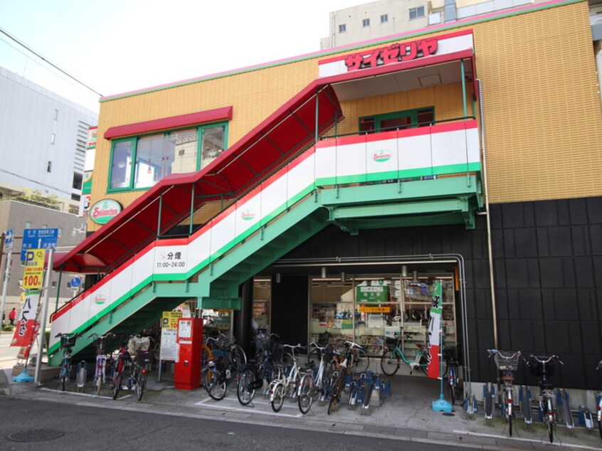 飲食店(その他飲食（ファミレスなど）)まで540m メロディーハイム夕陽丘