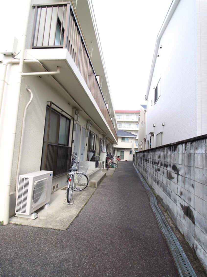 エントランス部分 ファミール村上