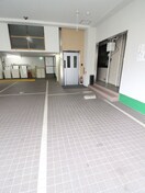 エントランス部分 ルナカ－サ