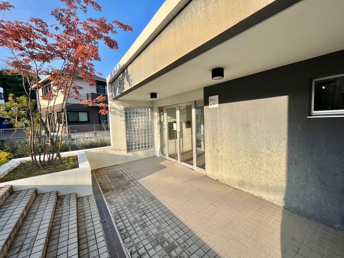 エントランス部分 ウエストヒル