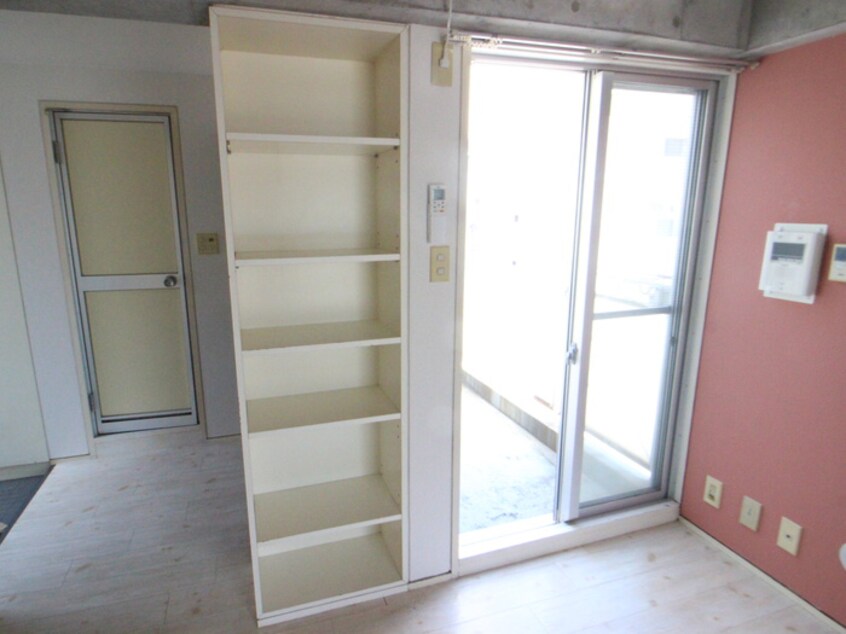 収納 ハッピ－コ－ト塚口駅前