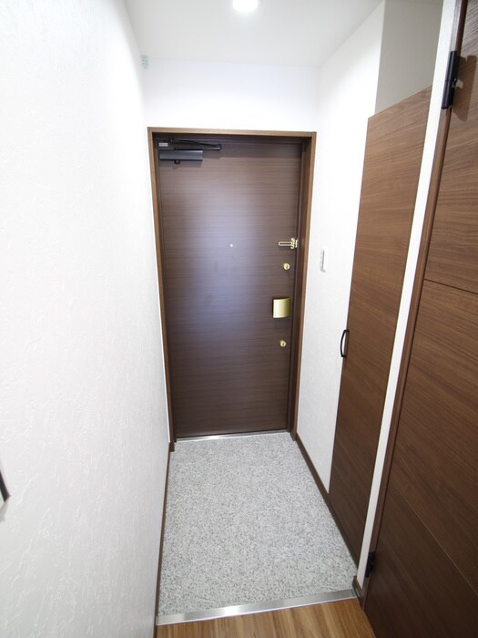 玄関 ドゥエリング森小路