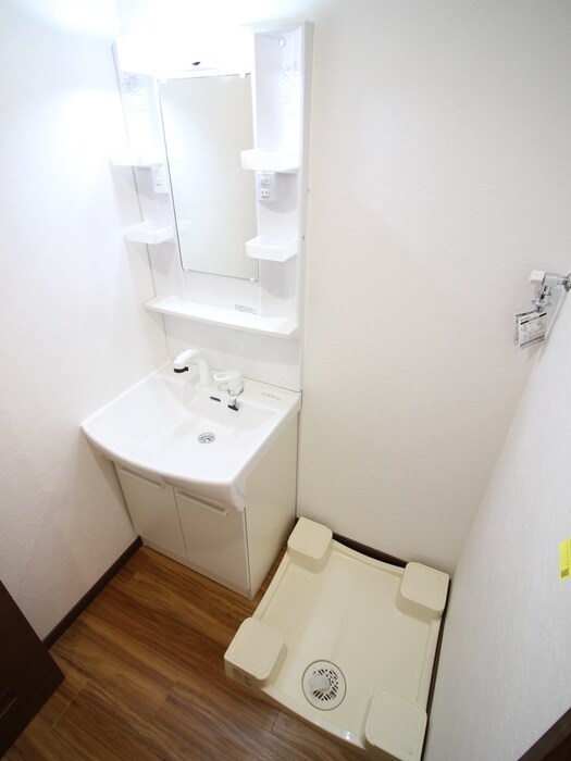 洗濯機置場 ドゥエリング森小路