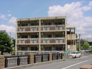 シャルマン芦田の外観