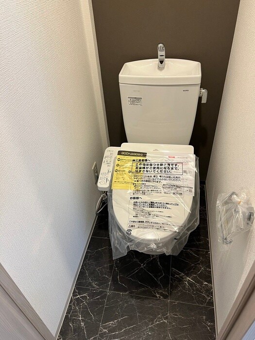 トイレ アドバンス三宮パルマ（1102）