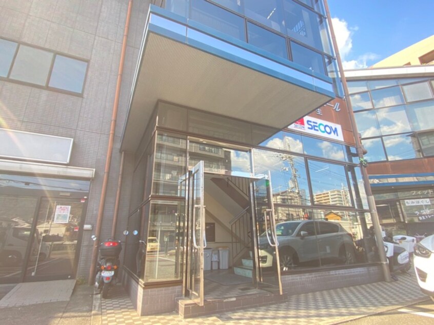 エントランス部分 グランデュール弥生