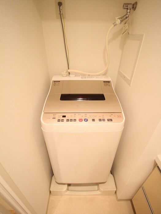 洗濯機置場 アパートメンツ江坂（南側）
