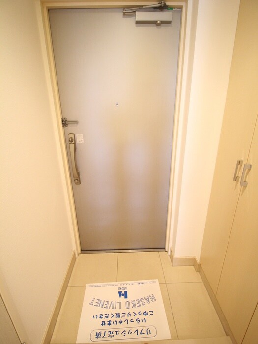 玄関 アパートメンツ江坂（南側）