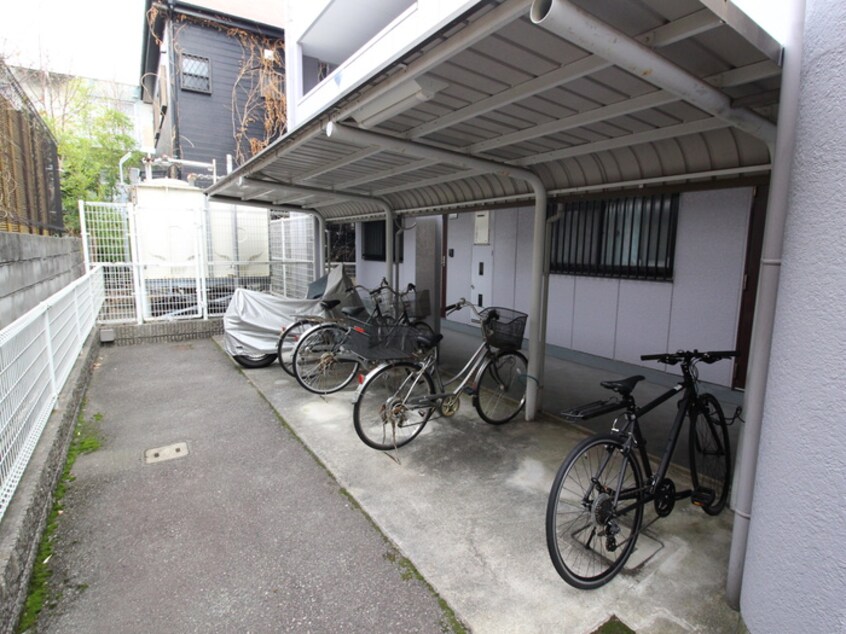 駐輪場 ｸﾞﾚｰｽ千歳