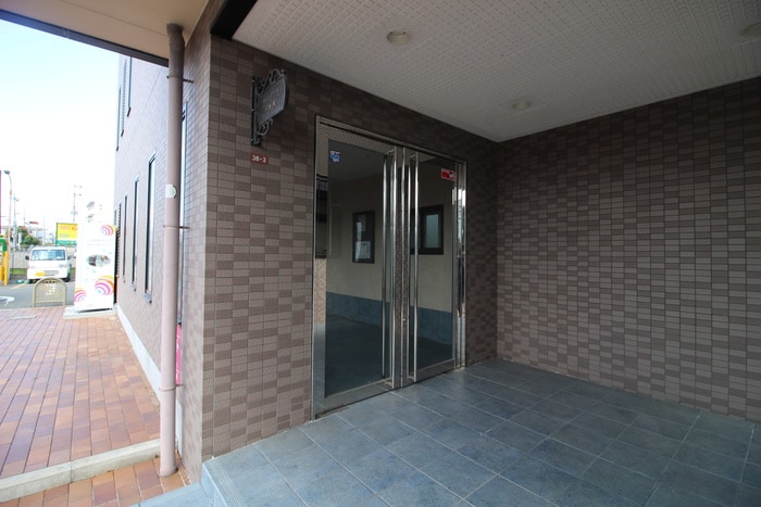 エントランス部分 サンシ－ド二番館