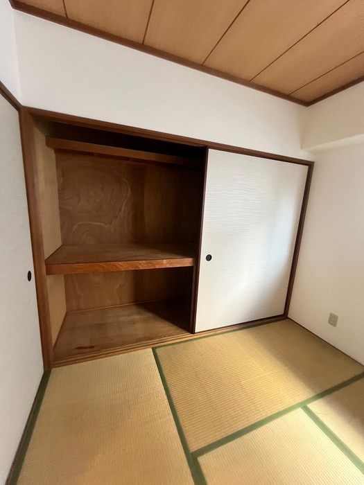 収納 ヒルトン清水谷（パートⅣ）