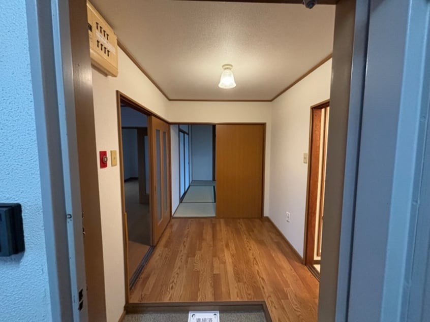 玄関 開田マンション