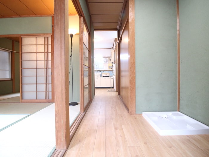 洗濯機置場 Ｃｏｌｉｎａ尺谷