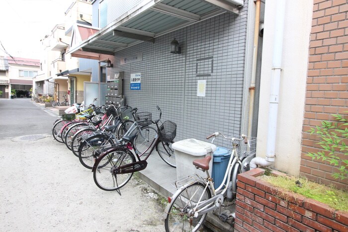 駐輪場 プレアール浜口西