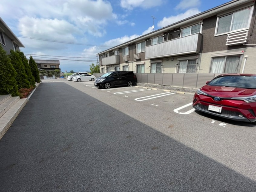 駐車場 コンフォルタA棟