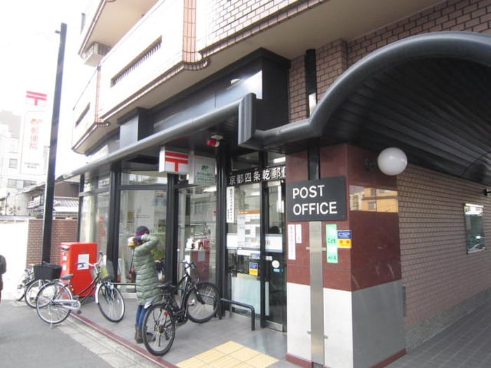 郵便局(郵便局)まで330m グランデＳＡＩ