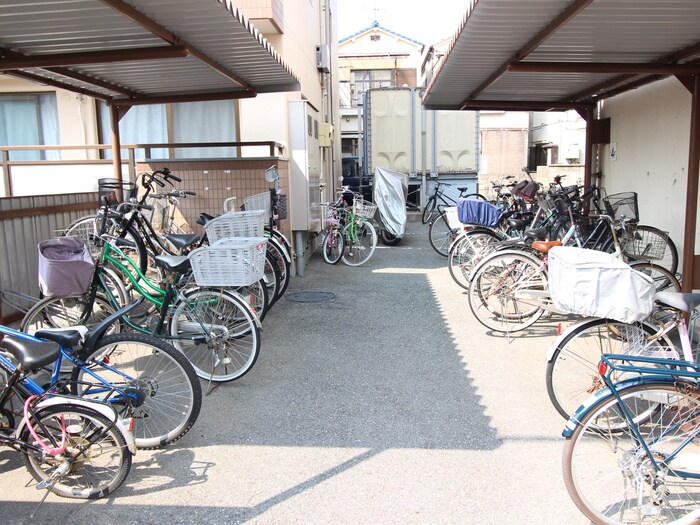 駐輪場 プチメゾン南甲子園