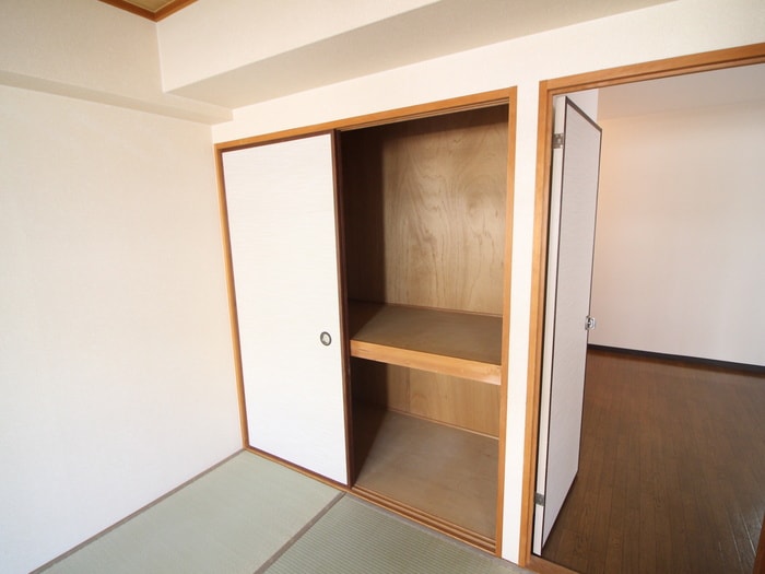 収納 プチメゾン南甲子園