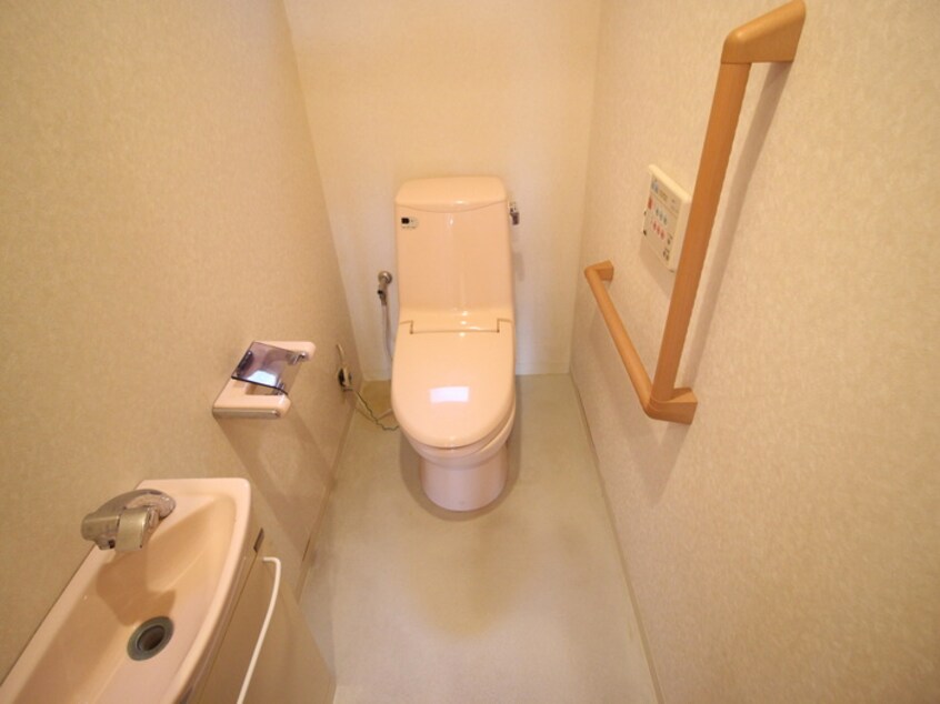 トイレ 水笠通戸建