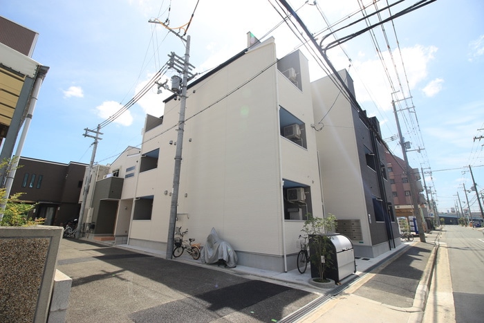 駐輪場 ルネッサ八尾南