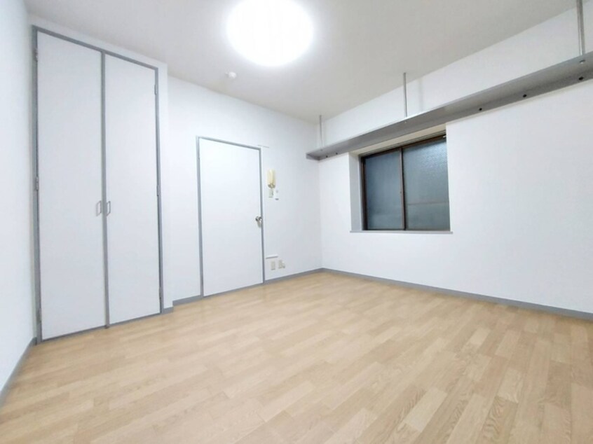 居室 メゾンドラディ