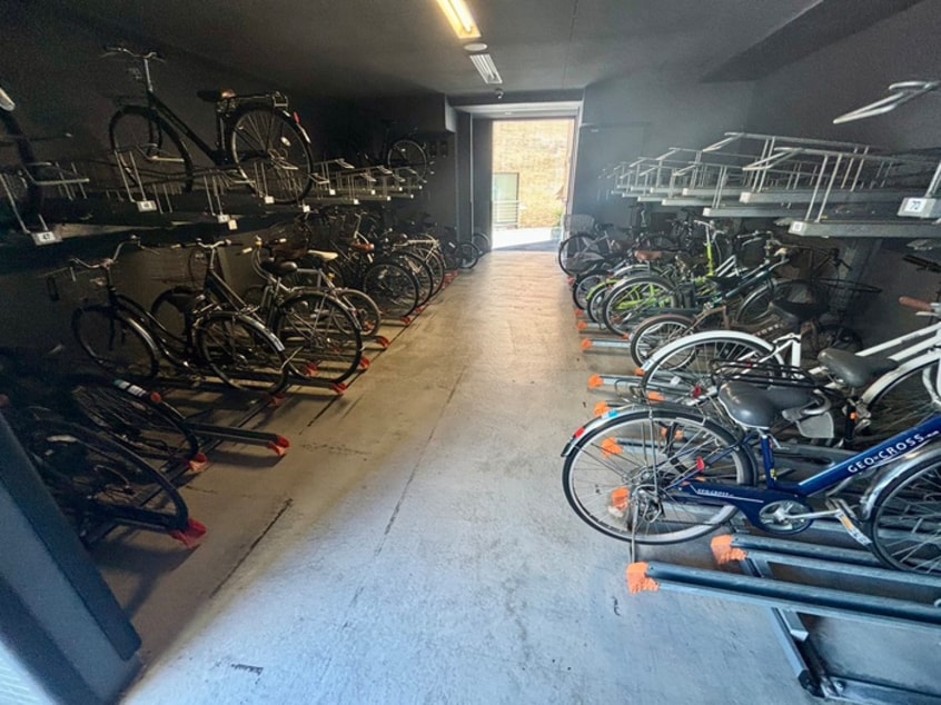 駐輪場 ﾗﾗﾌﾟﾚｲｽ難波ｼｴｰﾙ(1502)