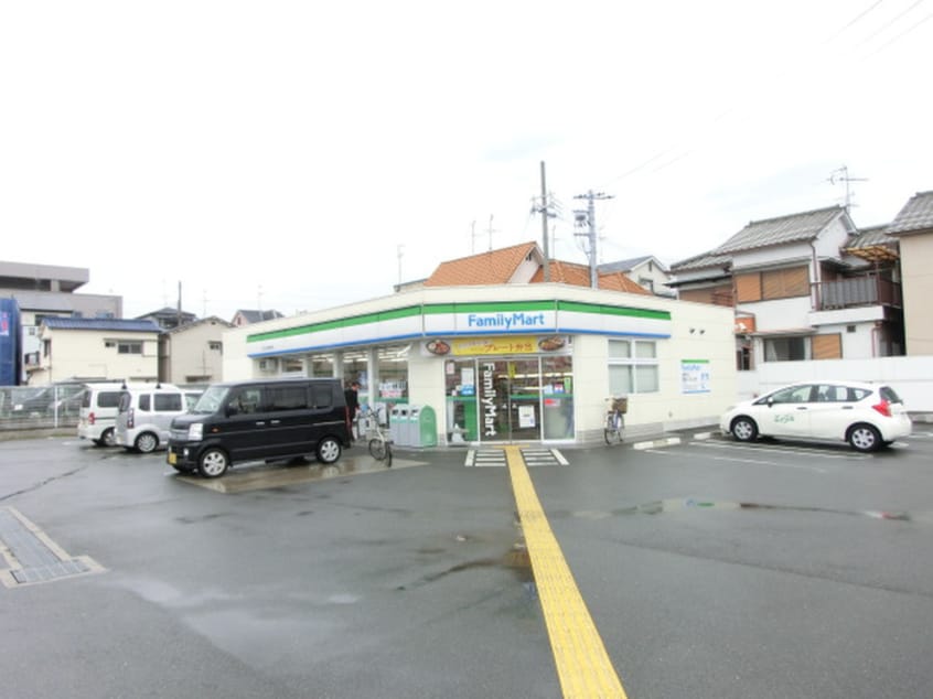 ファミリ－マ－ト(コンビニ)まで70m 共栄ハイツ