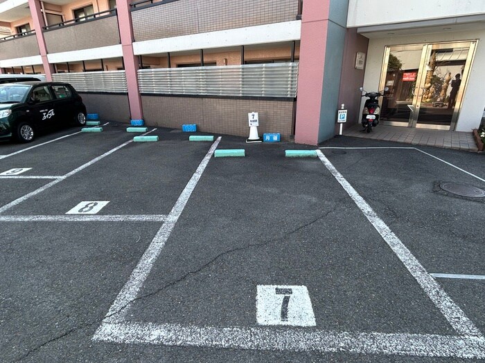 駐車場 ＰＩＮＫＦＩＥＬＤ