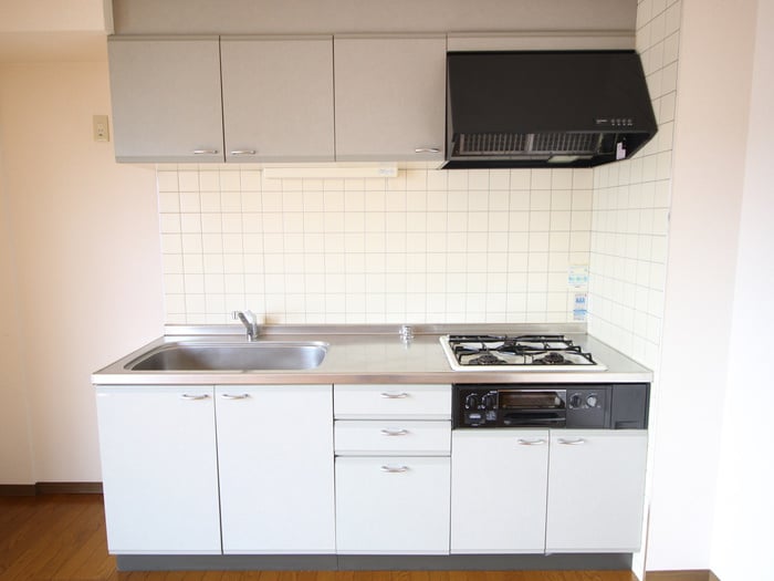 キッチン フォンタ－ナ久米田