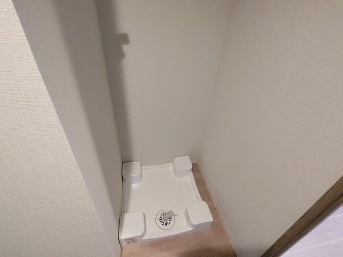 洗濯機置場 MAXIV CROS 江坂（413）