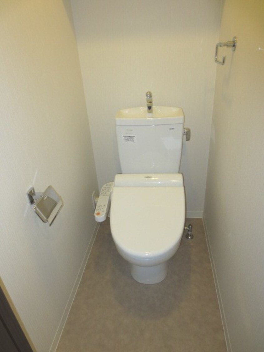 トイレ ﾚｼﾞｭｰﾙｱｯｼｭ心斎橋VITA(508)