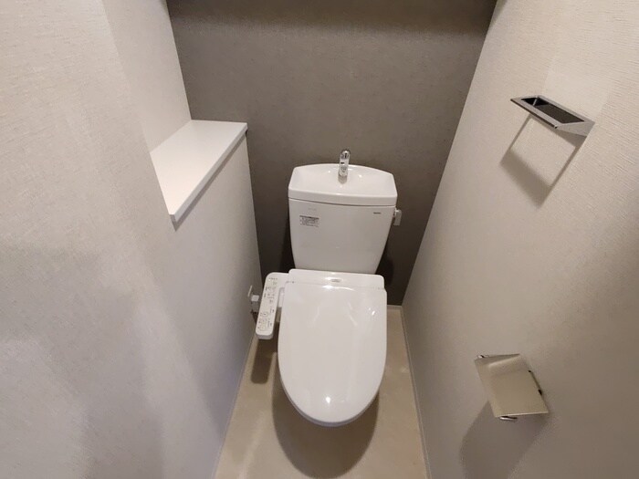 トイレ MAXIV CROS 江坂（503）