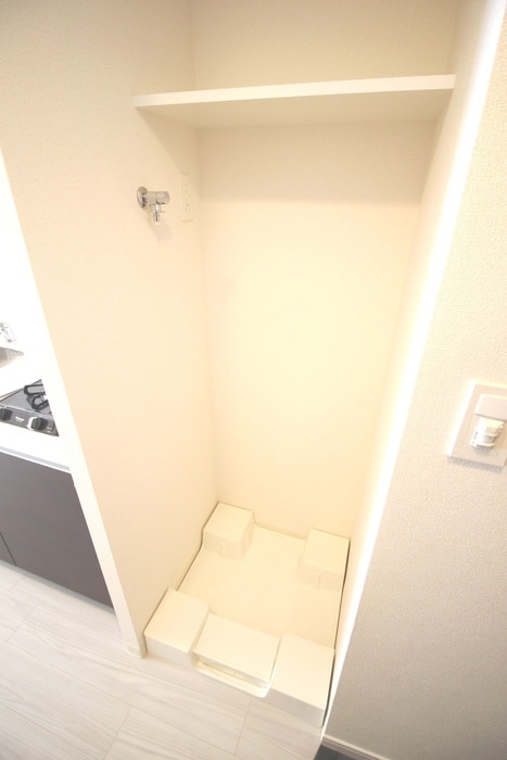 洗濯機置場 プレサンスOSAKA三国ﾈｵｽ（203）