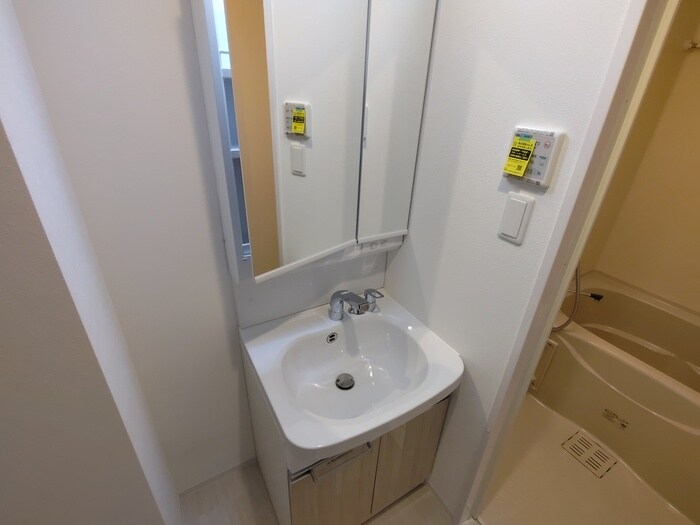 洗面 MAXIV CROS 江坂（527）