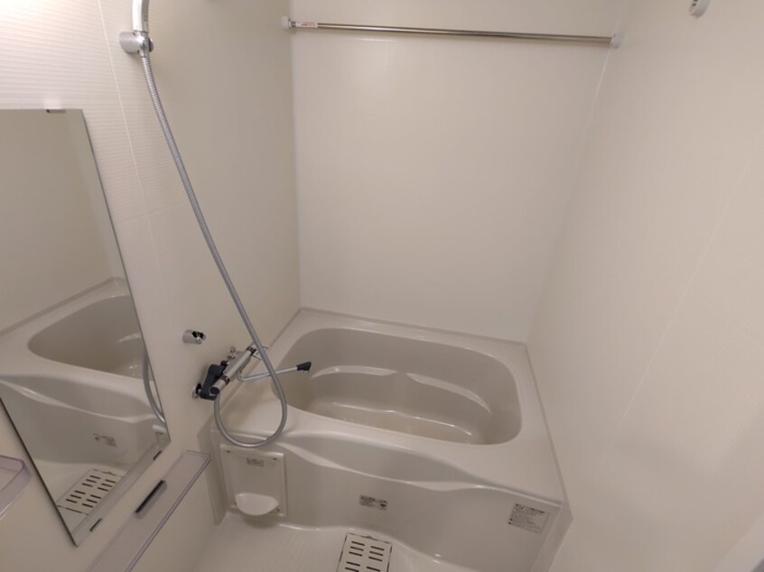 バス／シャワールーム等 MAXIV CROS 江坂（527）