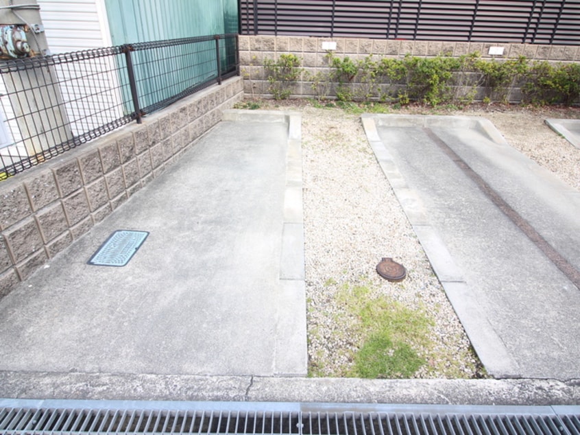 駐車場 ワンダ－ライフ