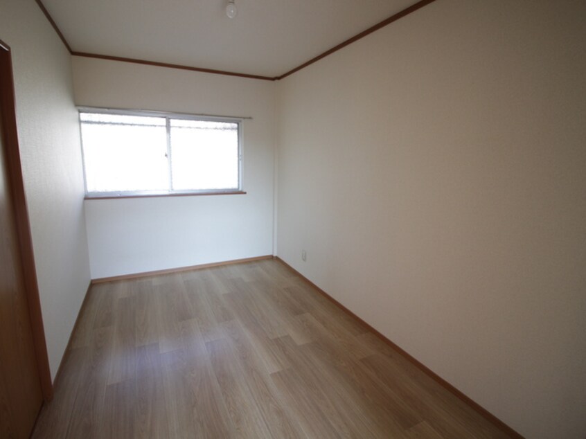 居室 日晴ハイツＢ棟
