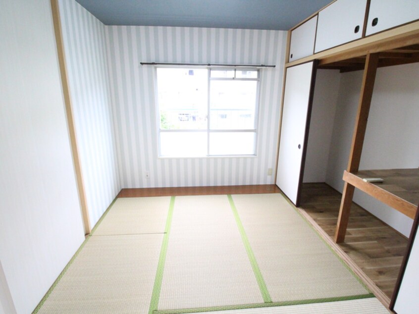 居室 箕面粟生第二住宅第11号棟(303)
