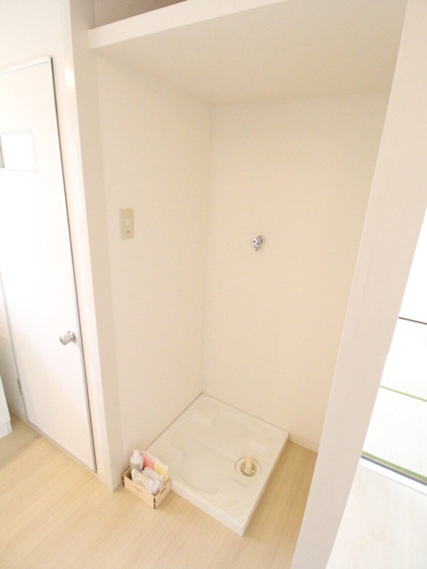 洗濯機置場 箕面粟生第二住宅第11号棟(303)