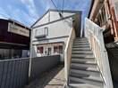 エントランス部分 ライトハウスイ－スト