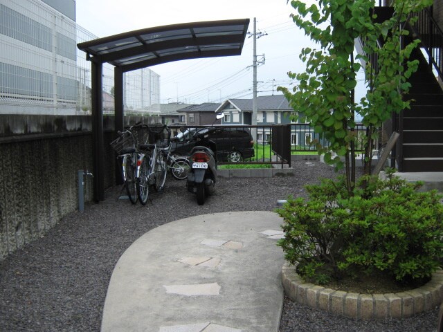 駐輪場 エクレ－ル遠野