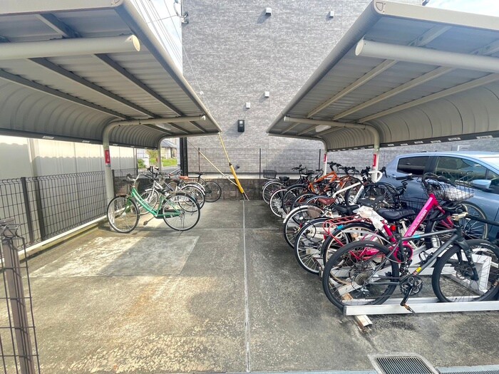 駐輪場 Ｂｒｉｃｋ　ｙａｒｄ