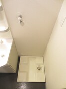 洗濯機置場 Ｂｒｉｃｋ　ｙａｒｄ