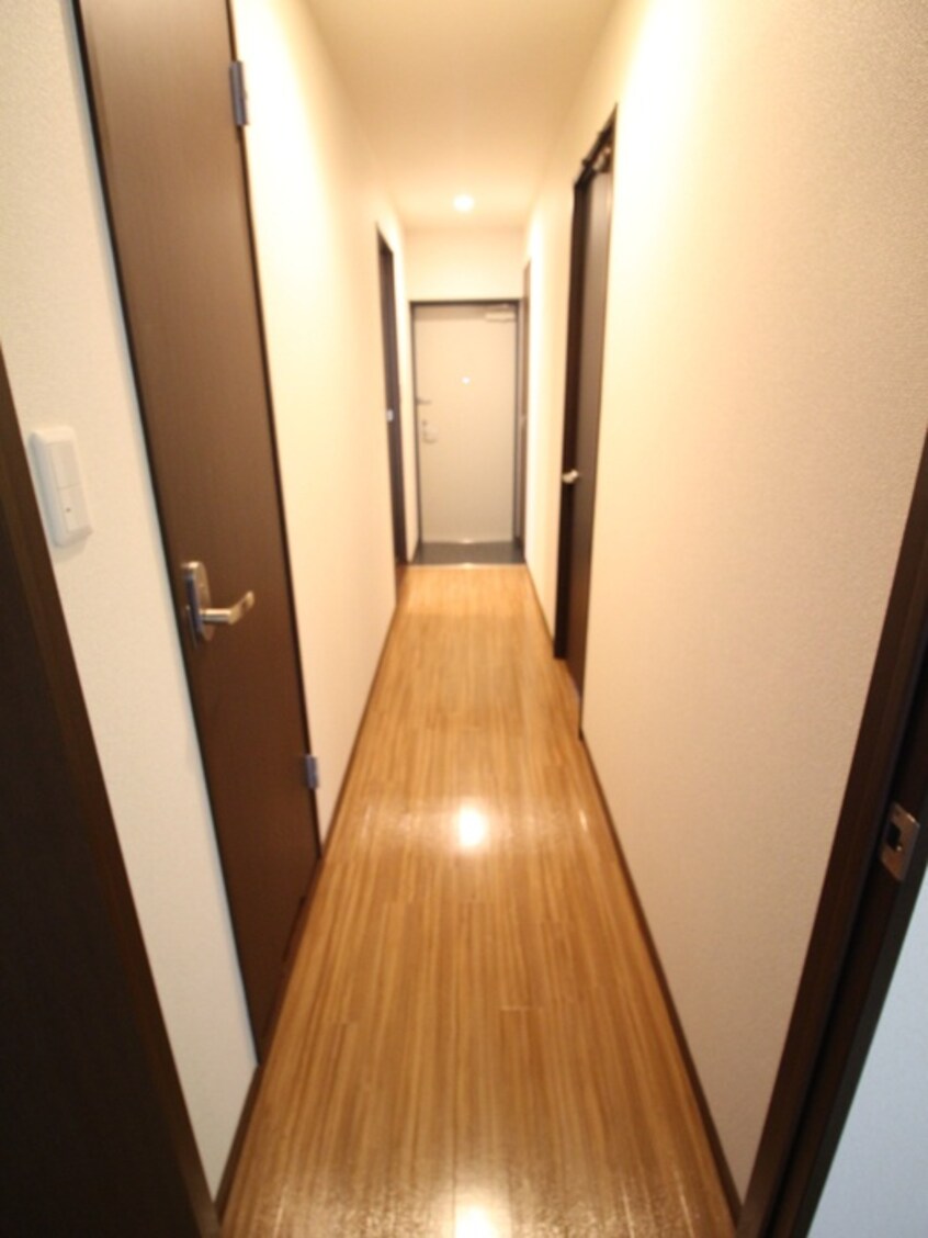 廊下 Ｂｒｉｃｋ　ｙａｒｄ