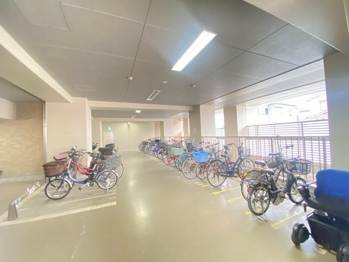 駐輪場 ﾏｽﾀｰｽﾞﾏﾝｼｮﾝひまわり