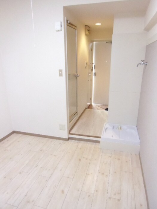 居室 ラパンジ－ル九条