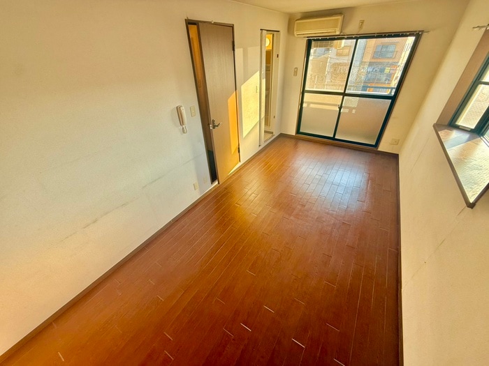 居室 ﾘﾍﾞﾗﾙ２１