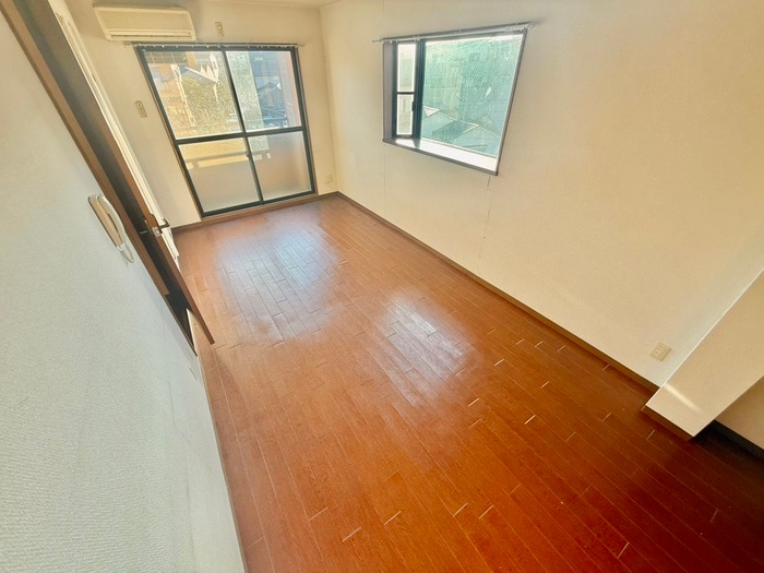 居室 ﾘﾍﾞﾗﾙ２１